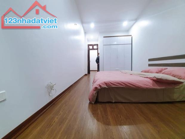 Bán nhà 5 tầng đường Minh Khai Dt 38m2 Mt 4m Giá 4,1 tỷ Lh 0913518923 - 3