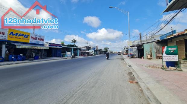 Bán xưởng mặt tiền tỉnh lộ 825 diện tích 1.280m2 giá 23 tỷ xã Hòa Khánh Đông, Đức Hòa - 1