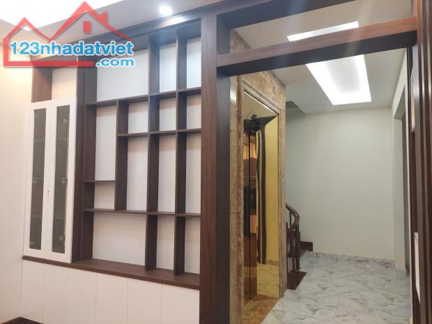 Phân Lô Đường Nguyễn Sơn - Long Biên 50m2 6 Tầng Mặt Tiền4.5m Nhỉnh 10 Tỷ - 1