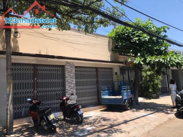 Bán nhà MTKD Thủ Khoa Huân, Phú Thủy, TP Phan Thiết, 503m2, quán ăn sân vườn.