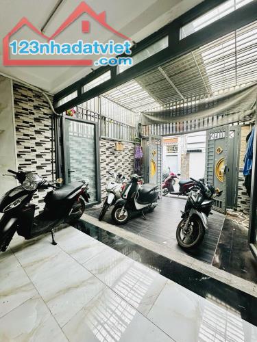 Khu phân lô, VIP Bình Thạnh, 80m2, xe hơi tránh nhau, 5 PN, cho thuê giá cao, nhỉnh 9 tỷ - 1