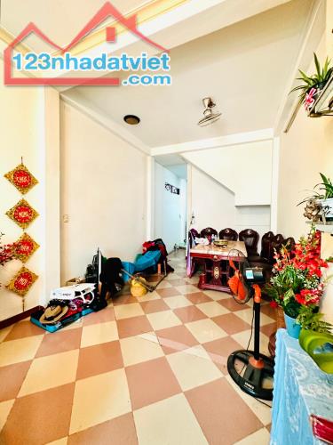 Kẹt bank, giảm 900 triệu, bán gấp nhà HXH Hoàng Hoa Thám, 4 tầng, chỉ 7 tỷ 600 - 1