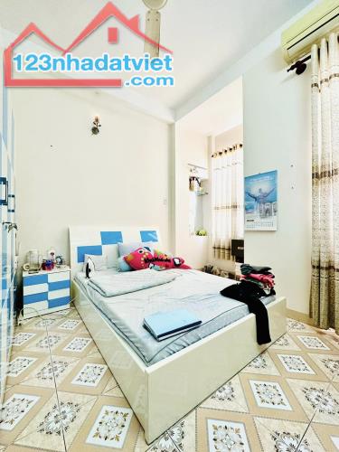 Kẹt bank, giảm 900 triệu, bán gấp nhà HXH Hoàng Hoa Thám, 4 tầng, chỉ 7 tỷ 600 - 3