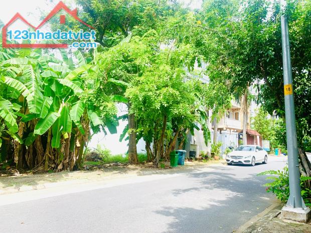 Bán Đất Biệt Thự Khu Compound Eden 118 Nguyễn Văn Hưởng,P Thảo Điền,Q2 DT:208m2(10mX21m) - 3