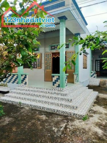 Cần tiền trả nợ bán căn nhà  ở  Ấp Phước an Xã Phước Thạnh Gò Dầu  Tây Ninh. 339m2 660tr