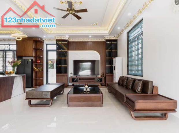 Tôi bán biệt thự 16 Làng việt kiều Châu Âu cạnh công viên 220m2 chỉ 31.68 tỷ. 0989.62.6116 - 1