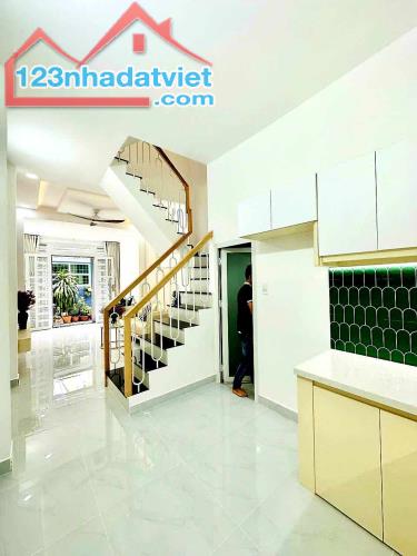 Nhà 3 tầng hẻm ôtô - số 33 đường Lê Hoàng Phái P17 quận gò vấp - 4