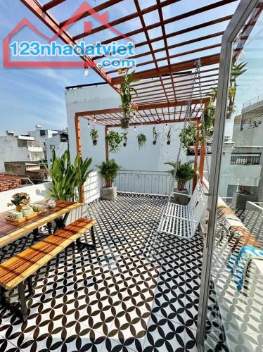 CẦN BÁN GẤP NHÀ HẺM 5m 55m²-2tỷ950 Đ.Nguyễn Biểu, P.1, Quận 5 Đang có HĐ thuê 14tr/th - 4