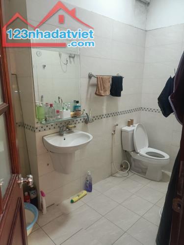Bán căn hộ kdt Việt Hưng-Long Biên-103m 3n2wc-full đồ-giá 3.9 tỷ (bao phí, thương lượng) - 3
