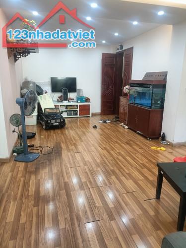 Bán căn hộ kdt Việt Hưng-Long Biên-103m 3n2wc-full đồ-giá 3.9 tỷ (bao phí, thương lượng) - 5