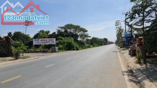 Bán nền đất 38x80m ( 3.277m2) mặt tiền nhựa  xã Đức Lập Hạ, Đức Hòa, Long An giá chỉ 21 tỷ - 5