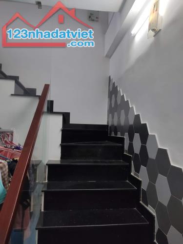 Mặt Tiền Kinh Doanh có vỉa hè, 135m2, Ngang 4.8m, Lý Thường Kiệt, Q. Gò Vấp - 2