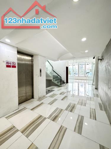 MẶT TIỀN ngay đảo KIm Cương , UBND Q2-8 tầng-5x22-9pn-11wc chỉ 28ty- ngộp bank 20ty, - 1