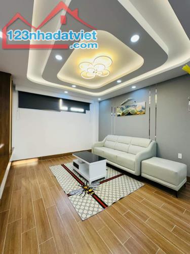 BÁN GẤP BÁN LỖ NHÀ HẺM 5m 65m²-3tỷ250 Đ.Đoàn Thị Điểm, P.3, Quận Phú Nhuận HĐ thuê 14tr/th - 3