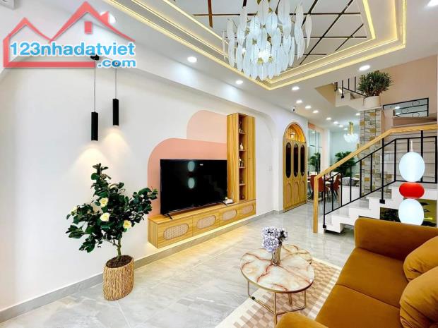 CHỦ GỬI CẦN BÁN GẤP NHÀ HẺM 6m 64m²-2tỷ350 Đ Thiên Phước P9 Quận Tân Bình HĐ thuê 16tr/th - 1