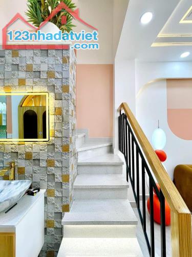CHỦ GỬI CẦN BÁN GẤP NHÀ HẺM 6m 64m²-2tỷ350 Đ Thiên Phước P9 Quận Tân Bình HĐ thuê 16tr/th - 2