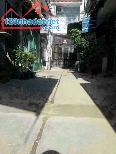 Bán nhà chủ gửi Q.Tân Bình, 34// Cống Lở , P.15 giá 3,1 tỷ/34m2 1 lầu sổ hồng