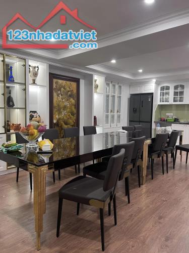 💥 Biệt thự VIP mặt phố Trung Kính, Lô góc, 280m2 4T, MT 50m, KD đỉnh, Chỉ 120 Tỷ 💥 - 1