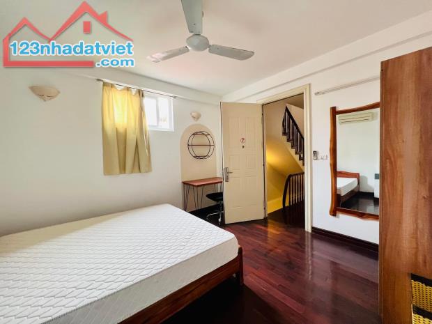 💥 Bán Nhà Căn hộ DV Đặng Thai Mai, Hồ Tây, 8 Phòng, Tây Thuê, 50m2 6T, Chỉ 12 Tỷ 💥 - 1