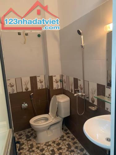 Bán nhà phố Phương Mai, Dt 35m2 Mt 4m x4 tầng, Ô tô đỗ cửa, Giá 3,9 tỷ - 2