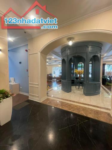 Bán nhà Tràng Thi hoàn kiếm mặt phố víp 8 tầng có hầm có 2 thang máy DT 335 m2 giá 232 tỷ - 3