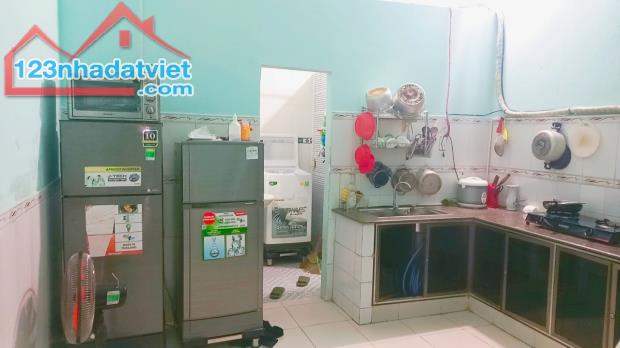 Kiệt Oto gần Bệnh Viện Đa Khoa, DT47m2 x 3 tầng, chỉ 3 tỷx (0935.621.182) - 1