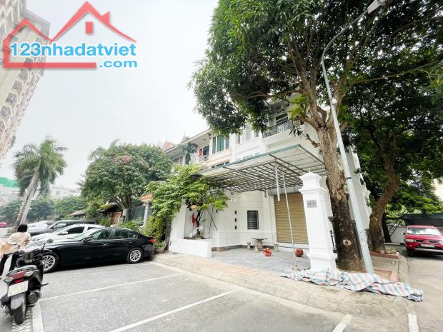 💥 Bán Biệt thự Siêu Vip Đội Nhân, Ba Đình, Lô góc 141m2 4T, MT 8.5m, Chỉ 32 Tỷ 💥 - 4