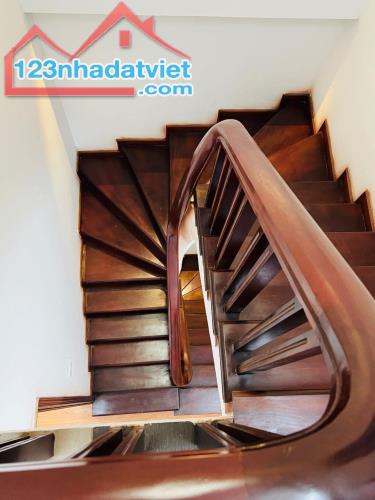 HƠN 3 TỶ CÓ NHÀ PHÚ DIỄN 45M2X5T4M MT, GẦN HỒ, THÔNG SÁNG, NỘI THẤT ĐẸP - 2