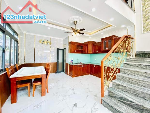 HIỆP BÌNH 120M2, 5 LẦU, NGANG 6M, 100M RA PHẠM VĂN ĐỒNG, HXH, LÔ GÓC THOÁNG, TẶNG NỘI THẤT - 2