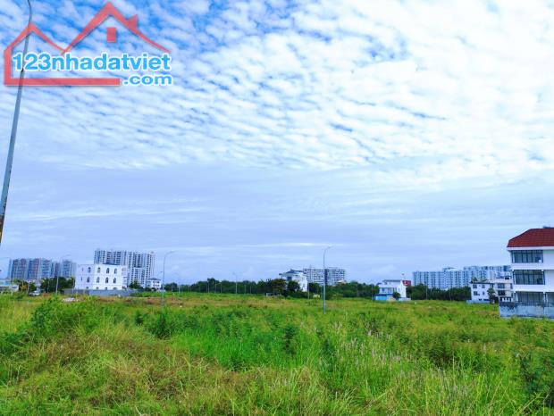 Bán đất giá tốt, sổ đỏ KDC Phú Nhuận, PLB, quận 9 DT 290-415m2, đường 12m và 16m - 2