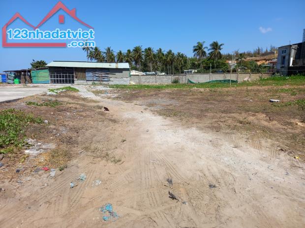 Đất Rẻ Nhất thị trường-3 MT Huỳnh Thúc Kháng-Mũi Né-Phan Thiết-1.800m2,có 150m2TC - 2