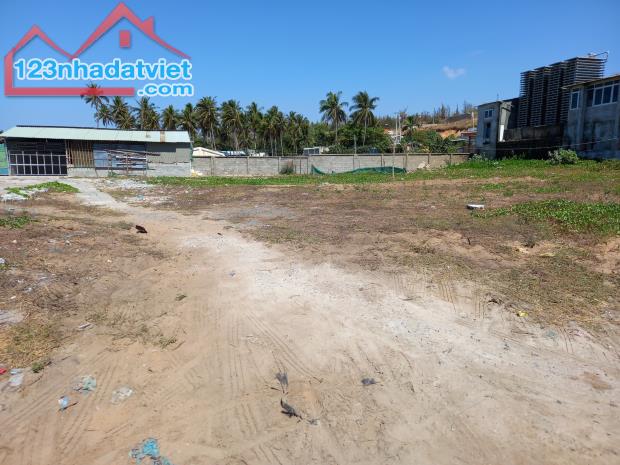 Đất Rẻ Nhất thị trường-3 MT Huỳnh Thúc Kháng-Mũi Né-Phan Thiết-1.800m2,có 150m2TC - 3