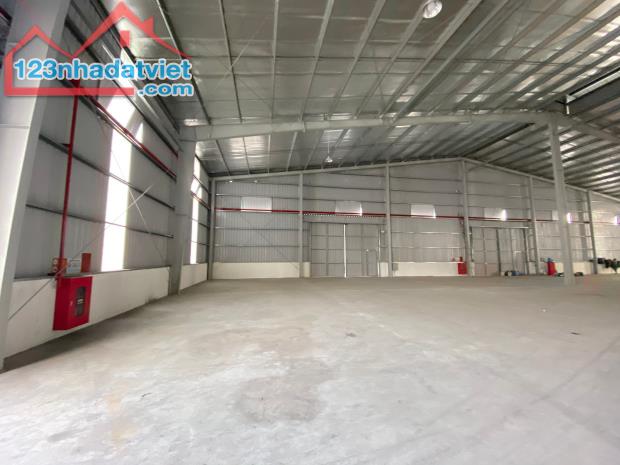 Cho thuê 2500m2 kho xưởng PCCC tự động tại Thượng Thanh, Long Biên, Hà Nội.