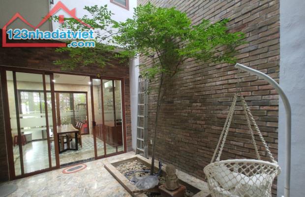 Bán nhà đẹp Mặt tiền đường Nguyễn Tạo, Full nội thất gần FPT city, Hoà Hải - 2