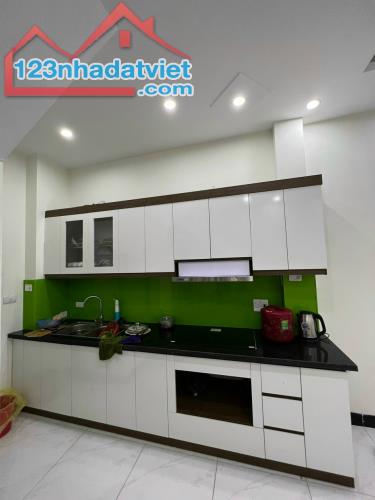 Bán nhà Hữu Hòa, Thanh Trì, Hà Nội. - Diện tích 40m². xây 5 tầng LH Em Khôi 0983860424 - 2