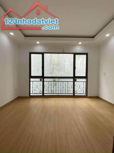 Bán nhà Hữu Hòa, Thanh Trì, Hà Nội. - Diện tích 40m². xây 5 tầng LH Em Khôi 0983860424 - 3