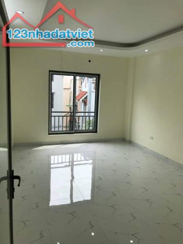 Bán nhà Hữu Hòa, Thanh Trì, Hà Nội. - Diện tích 40m². xây 5 tầng LH Em Khôi 0983860424 - 4