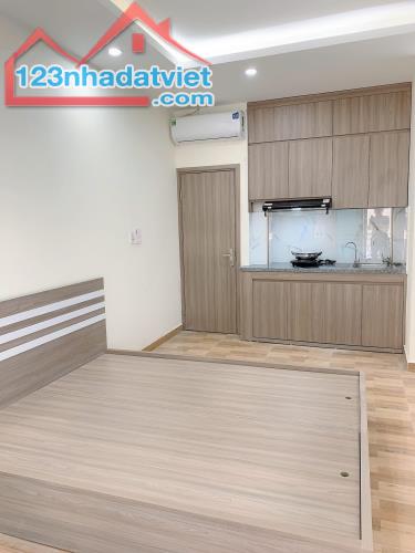 CC bán nhà phân lô 8 tầng, thang máy, mặt tiền khủng Hoàng Q Việt Giá 23 tỷ Lh 0915229868 - 3