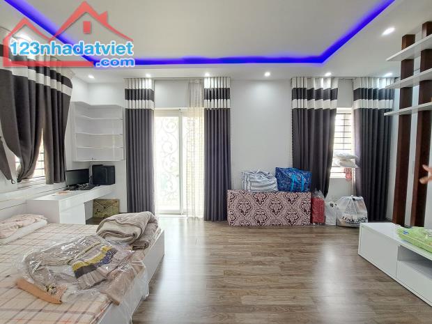 Biệt thự Nguyễn Văn Lộc 155m mt9m 4 tầng KD bất chấp,vị trí vàng  45 tỷ - 3