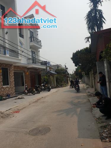 Bán nhà 3 tầng xây độc lập mặt đường Trương Đồng Tử, Phù Liễn, Kiến An - 1