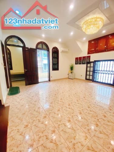 💥 Biệt thự VIP Mặt phố Võng Thị, Tây Hồ, 104m2 4T MT 9m, Chỉ 39 Tỷ 💥 - 2