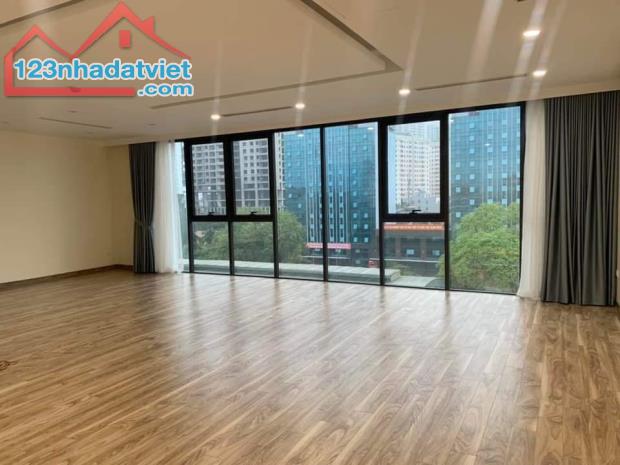 Bán nhà Phường Quan Hoa – Cầu Giấy 100m2 , MT5m ,  ô tô tránh – kinh doanh chỉ 25,8 tỷ .