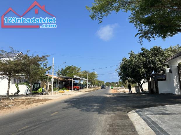 Bán nhà đường Nguyễn Tri Phương, Thị xã LaGi rẻ nhất thị trường - 2