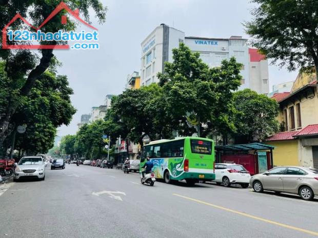 Bán nhà mặt phố Lý Thường Kiệt, Hoàn Kiếm 560m2, MT 14m, chỉ 330 tỷ. 0971813682. - 1