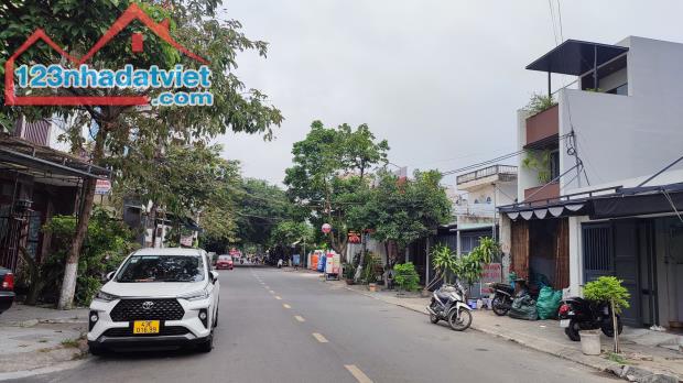 Bán Đất Cách Bãi Tắm Phạm Văn Đồng 1km, Trung Tâm bên Biển Đà Nẵng, giá 4,6 tỷ - 4