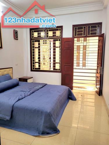 Bán nhà 5 tầng phố Chùa Láng, Dt 42m2 Mt 4m Giá 5,3 tỷ, LH 0842851516 - 2