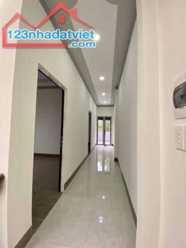 Cần bán gấp 3 căn nhà 1 trệt 1 lầu, p Trảng Dài, Biên Hòa. 120 m2 shr thổ cư chỉ 2,7 tỷ - 4