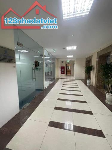 Bán tòa nhà văn phòng mặt đường Võ Chí Công 450m2, 14 Tầng, MT 15m, chỉ 320 tỷ. 0971813682 - 2
