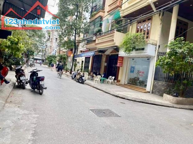 15,6 tỷ 45m 6T phố Nguyễn Chí Thanh-Pháo Đài Láng, Đống Đa Vỉa hè Thông sàn Kinh doanh Ô