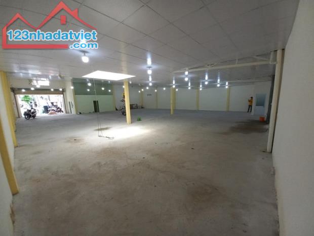 Bán nhà MT KD hạ chào 16.5 tỷ, Trịnh Đình Trọng, Hòa Thạnh, Tân Phú, 420m2, - 2